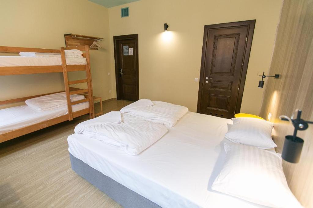 Dream Hostel Lviv Exterior photo